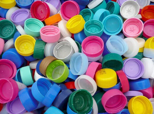 Bouchons plastiques.jpg
